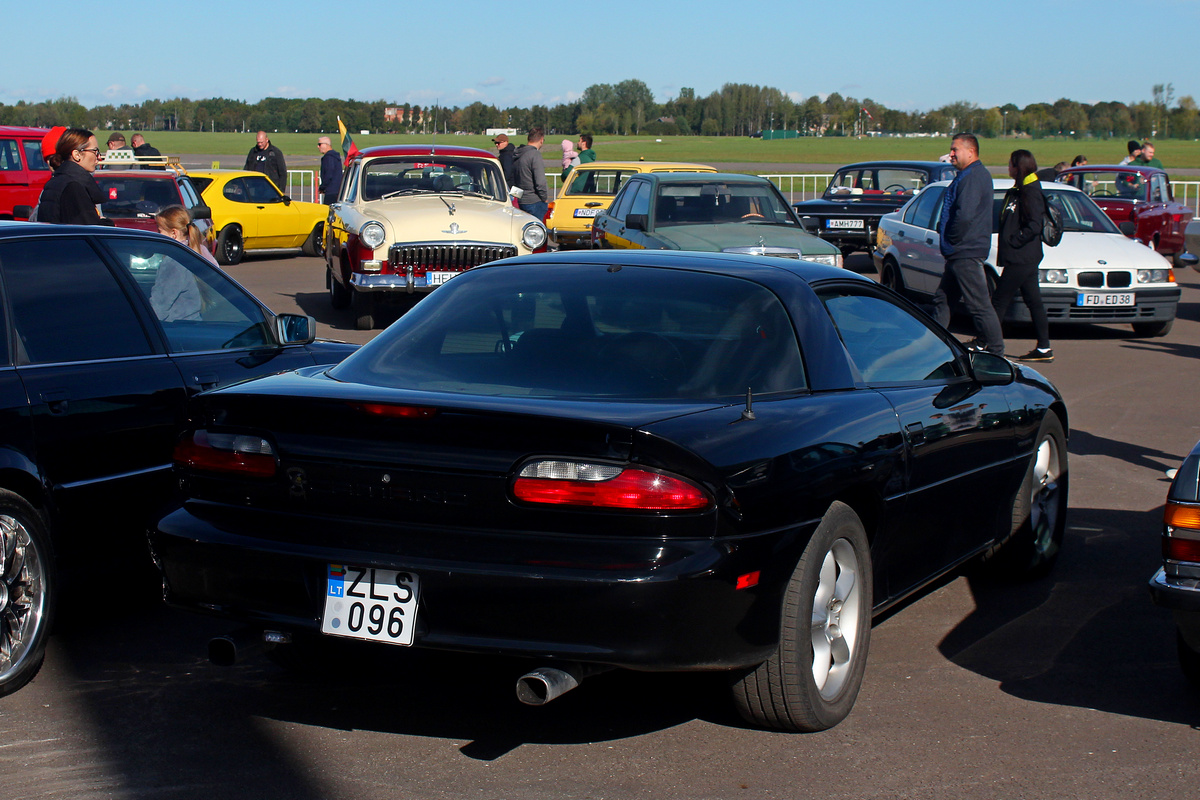 Литва, № ZLS 096 — Chevrolet Camaro (4G) '92-97; Литва — Retro mugė 2024 ruduo