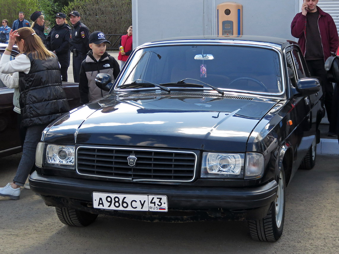 Кировская область, № А 986 СУ 43 — ГАЗ-31029 Волга '92-97; Кировская область — Выставка ретро-автомобилей в Кирове в честь Дня Победы 9 мая 2025 года