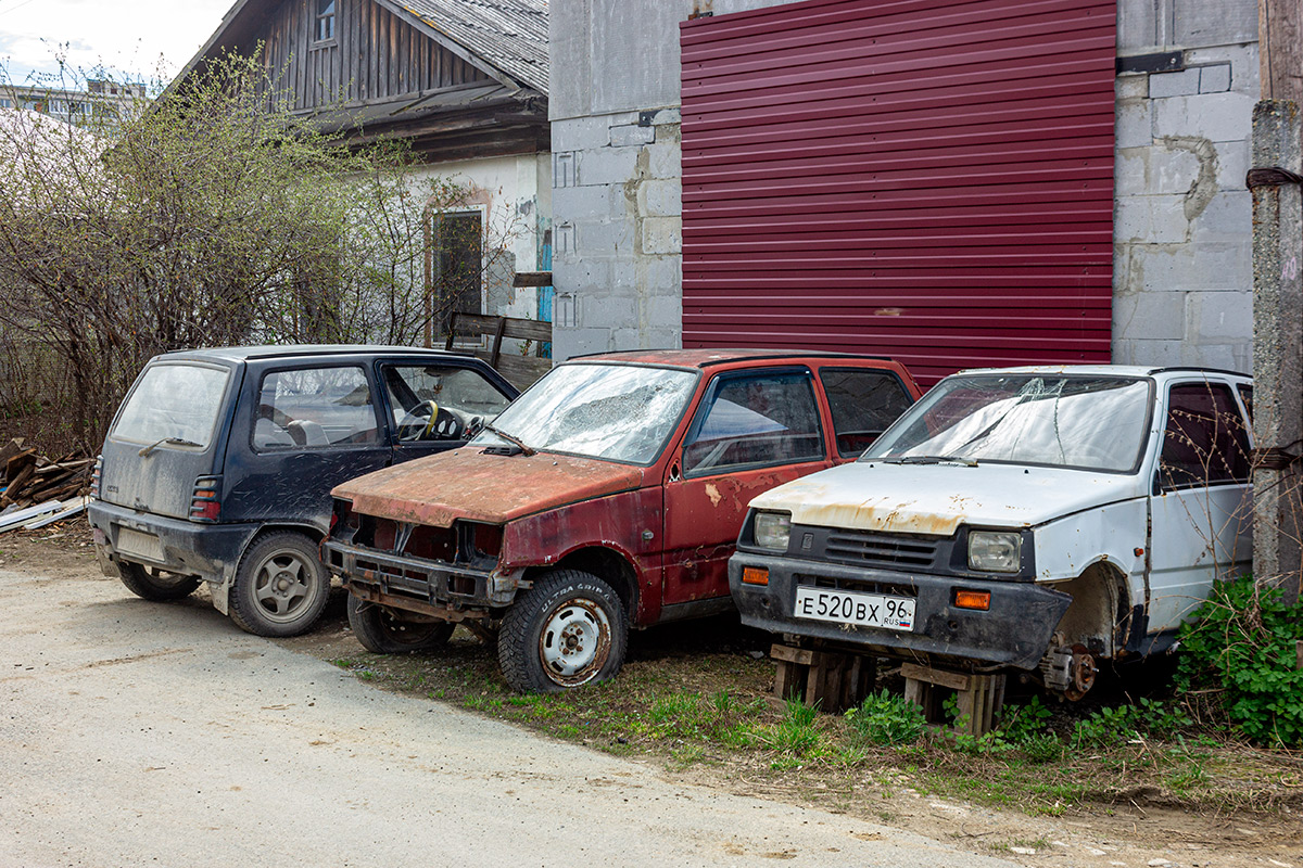 Свердловская область, № О 502 АМ 196 — ВАЗ-11113 (ЗМА) '96-06; Свердловская область, № (66) Б/Н 0306 — ВАЗ-1111 Ока '87-08; Свердловская область, № Е 520 ВХ 96 — ВАЗ-11113 (ЗМА) '96-06