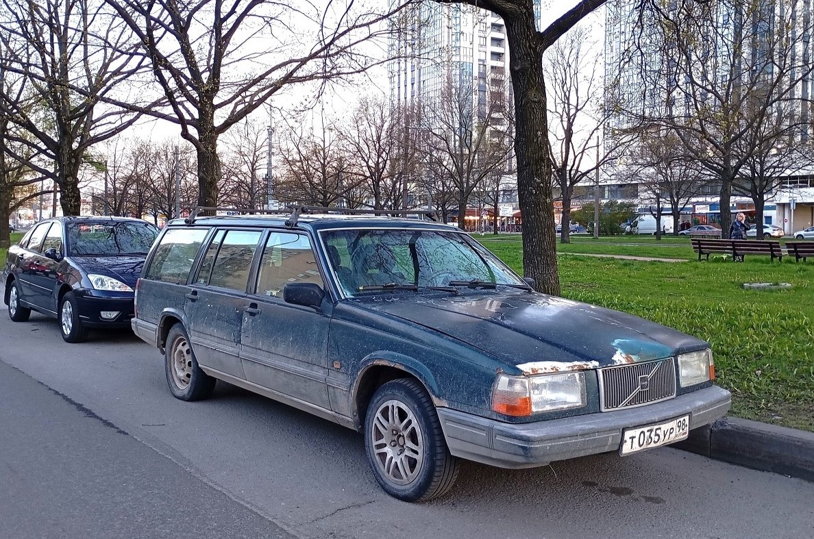 Санкт-Петербург, № Т 035 УР 98 — Volvo 740 '84-92