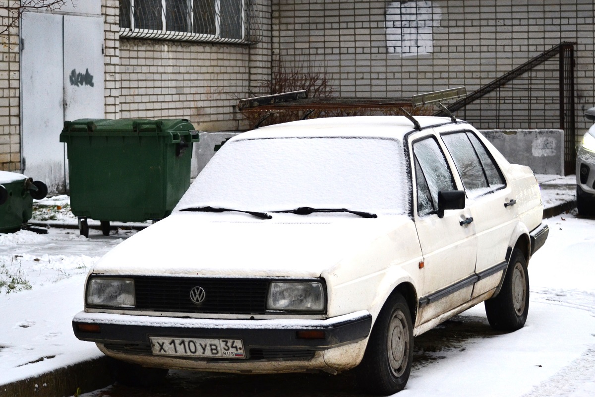 Волгоградская область, № Х 110 УВ 34 — Volkswagen Jetta Mk2 (Typ 16) '84-92