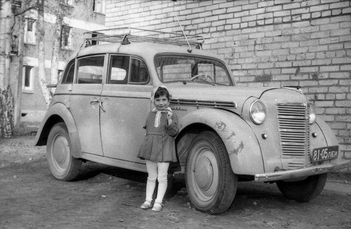 Санкт-Петербург, № 81-05 ЛЕИ — Москвич-400-420 '46-54; Исторические фотографии (до 2000 года) (Санкт-Петербург)