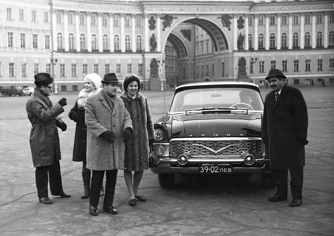 Санкт-Петербург, № 39-02 ЛЕБ — ГАЗ-13 Чайка '59-81; Исторические фотографии (до 2000 года) (Санкт-Петербург)