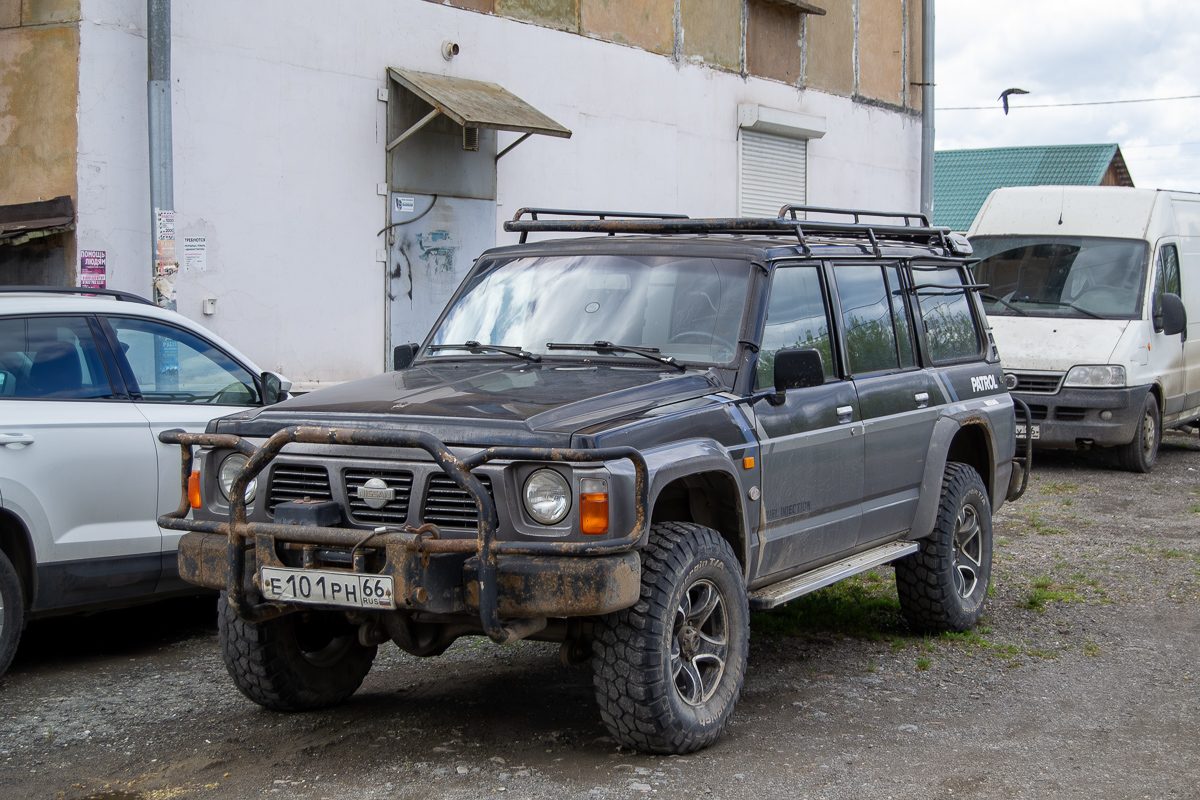 Свердловская область, № Е 101 РН 66 — Nissan Patrol (Y60) '87-97