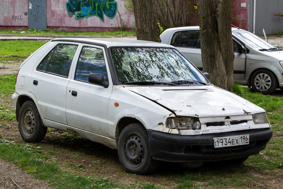 Свердловская область, № Т 934 ЕХ 196 — Škoda Felicia (Typ 781, 791) '94-01