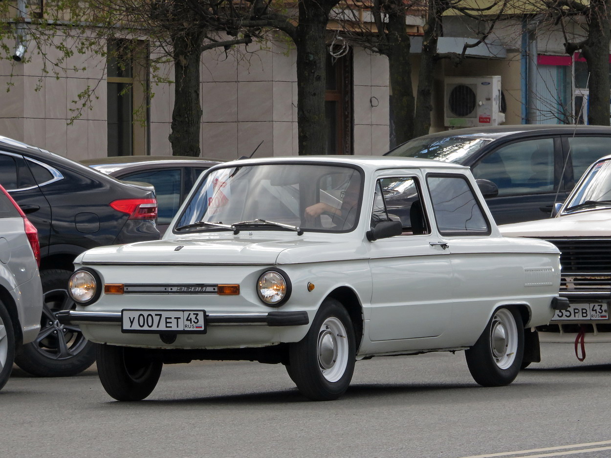 Кировская область, № У 007 ЕТ 43 — ЗАЗ-968М Запорожец '79-94; Кировская область — Выставка ретро-автомобилей в Кирове в честь Дня Победы 9 мая 2025 года