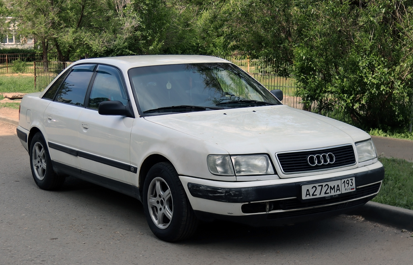 Краснодарский край, № А 272 МА 193 — Audi 100 (C4) '90-94