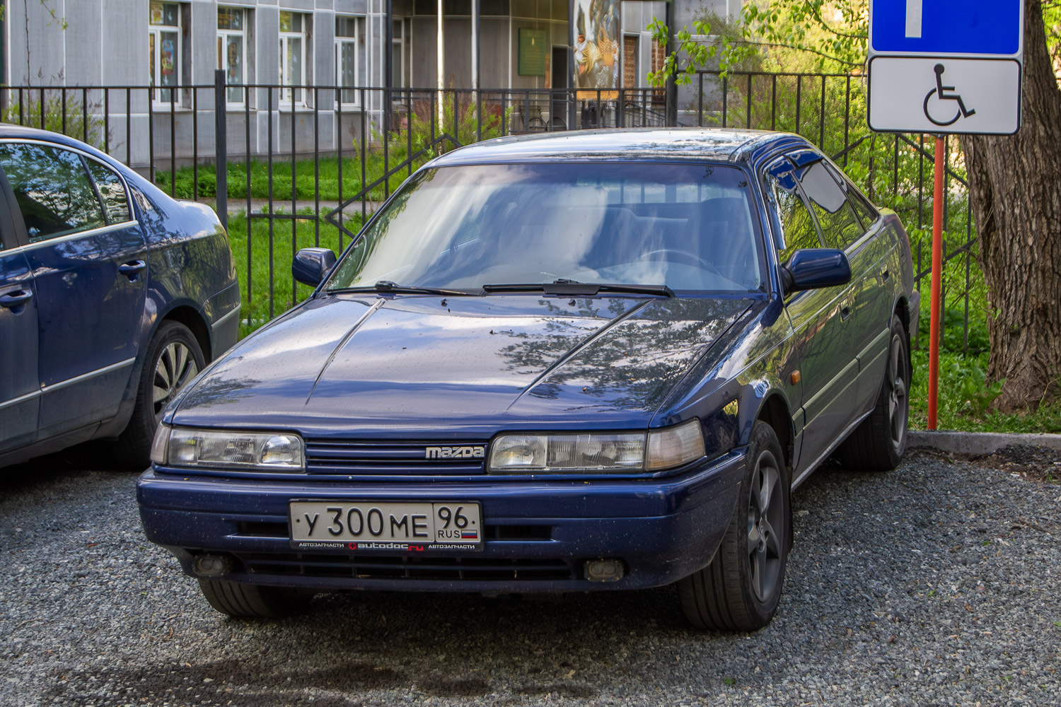 Свердловская область, № У 300 МЕ 96 — Mazda 626 (GE) '91-97