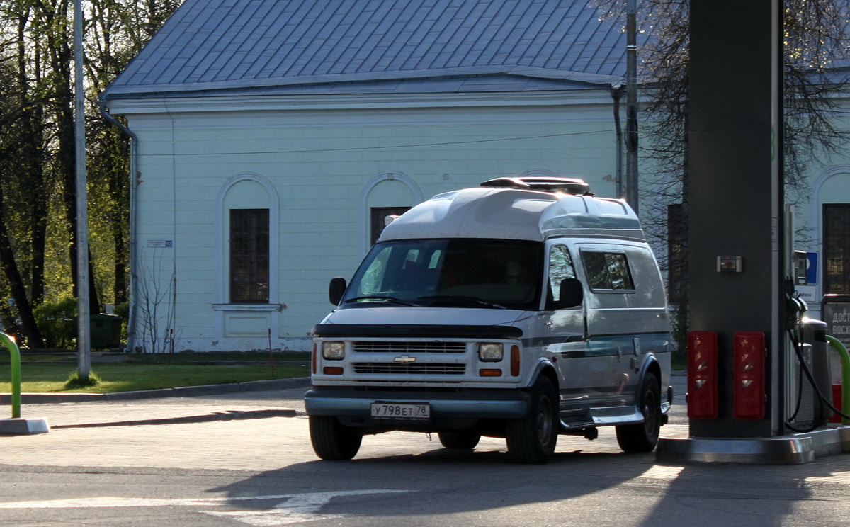 Санкт-Петербург, № У 798 ЕТ 78 — Chevrolet Express '95-02