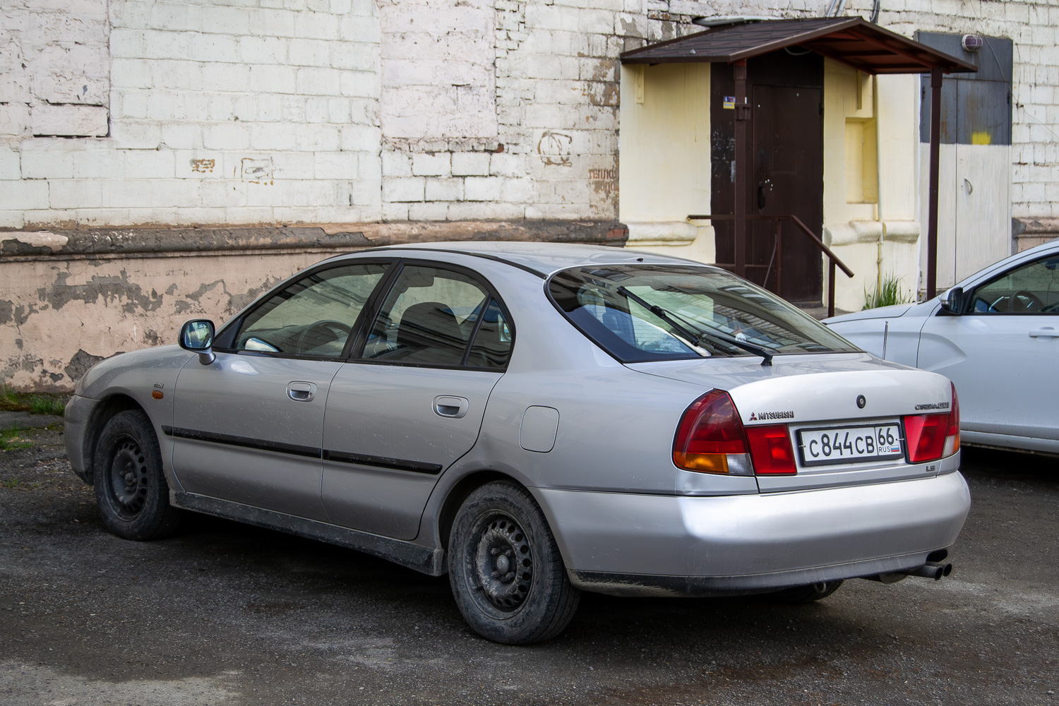 Свердловская область, № С 844 СВ 66 — Mitsubishi Carisma '95-99