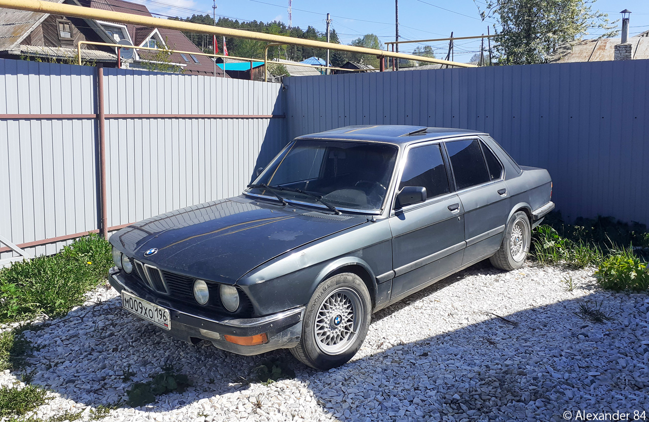 Свердловская область, № М 009 ХО 196 — BMW 5 Series (E28) '82-88