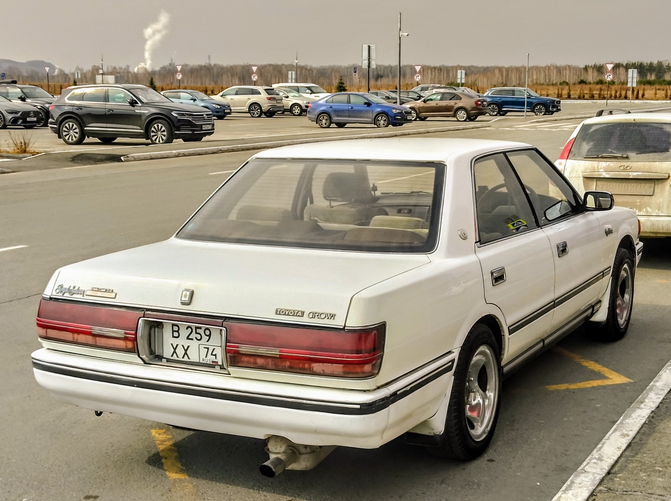 Челябинская область, № В 259 ХХ 74 — Toyota Crown (S130) '87-91