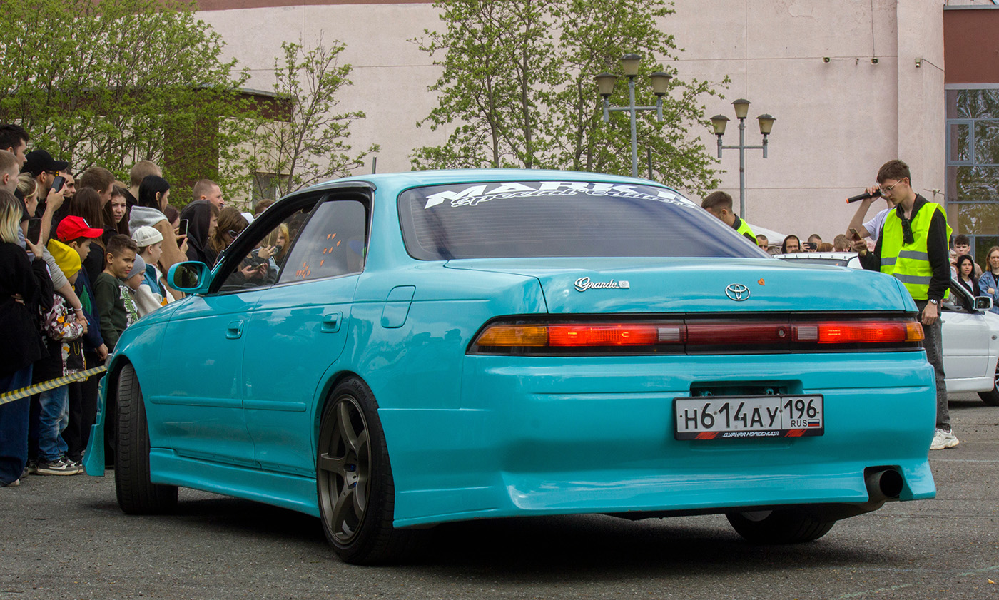 Свердловская область, № Н 614 АУ 196 — Toyota Mark II (X90) '92-96