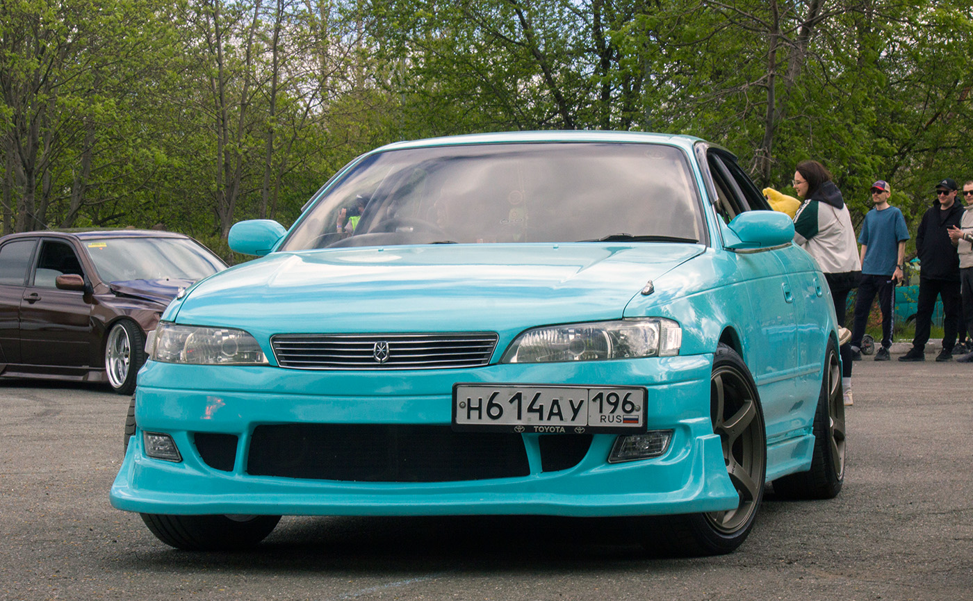 Свердловская область, № Н 614 АУ 196 — Toyota Mark II (X90) '92-96