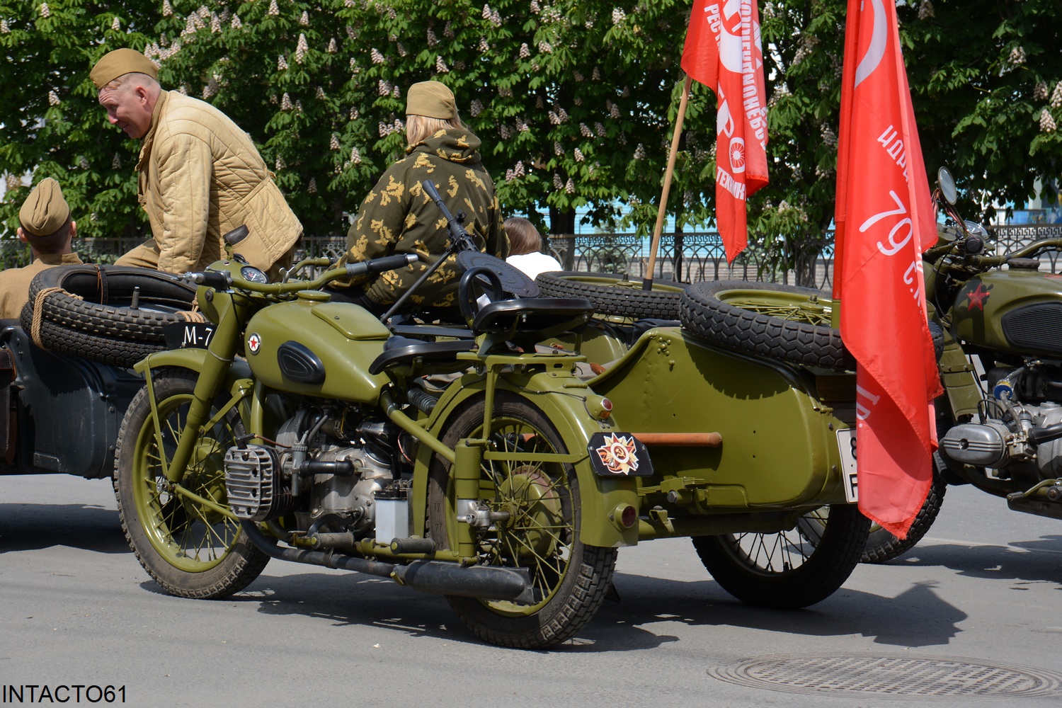 Ростовская область, № 8325 РР 61 — ИМЗ М-72 '41-60; Ростовская область — 9 Мая Ростов-на-Дону 2025 г.
