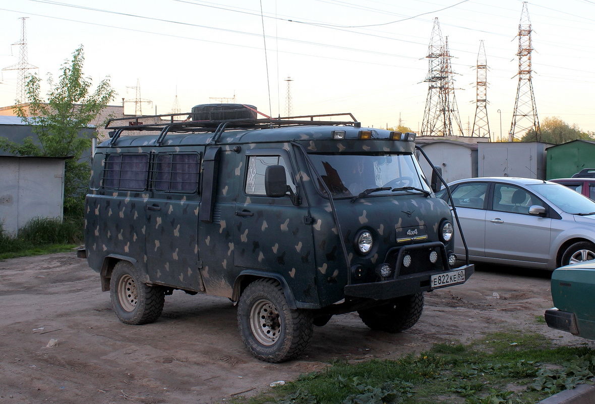 Псковская область, № Е 822 КЕ 60 — УАЗ-3962 '85-03