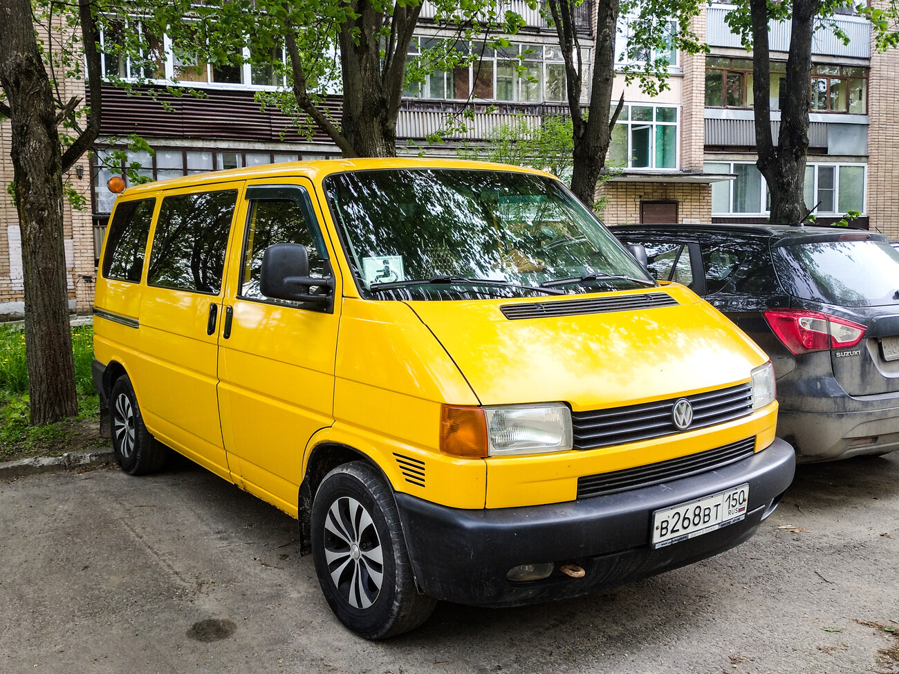 Московская область, № В 268 ВТ 150 — Volkswagen Typ 2 (T4) '90-03