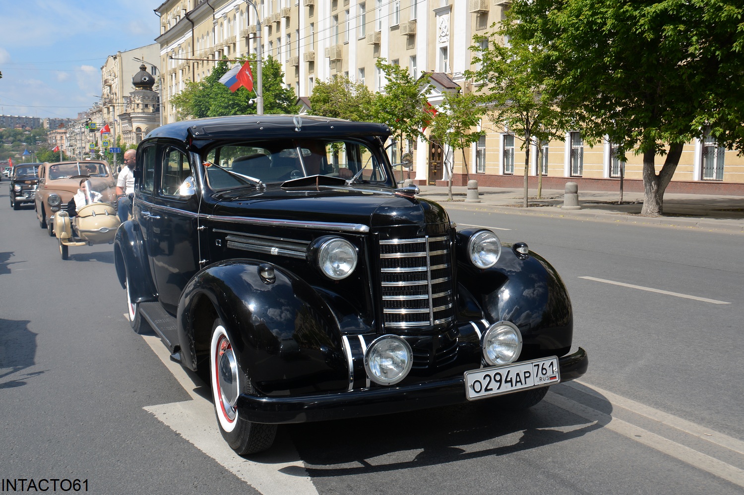 Ростовская область, № О 294 АР 761 — Oldsmobile (Общая модель); Ростовская область — 9 Мая Ростов-на-Дону 2025 г.