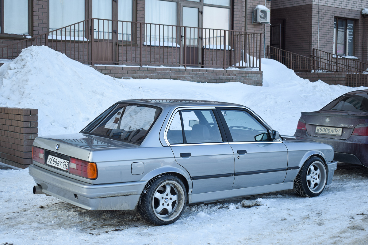 Алтайский край, № Х 696 ВТ 142 — BMW 3 Series (E30) '82-94