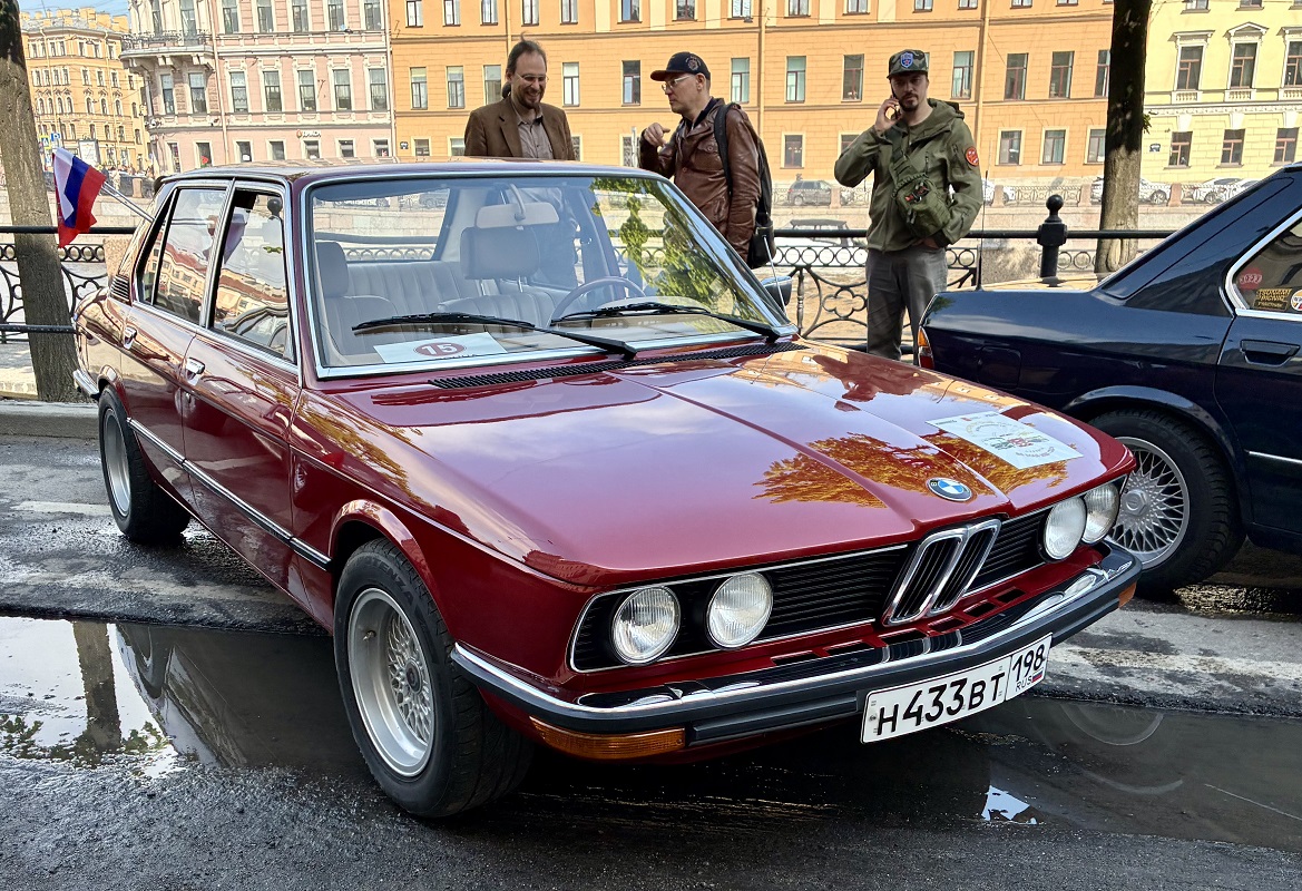 Санкт-Петербург, № Н 433 ВТ 198 — BMW 5 Series (E12) '72-81; Санкт-Петербург — Международный транспортный фестиваль "ТранспортФест 2025"
