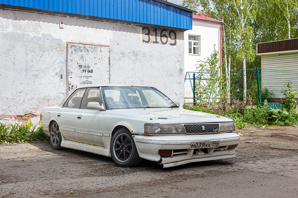 Свердловская область, № М 039 НХ 196 — Toyota Chaser (Х80) '88-92