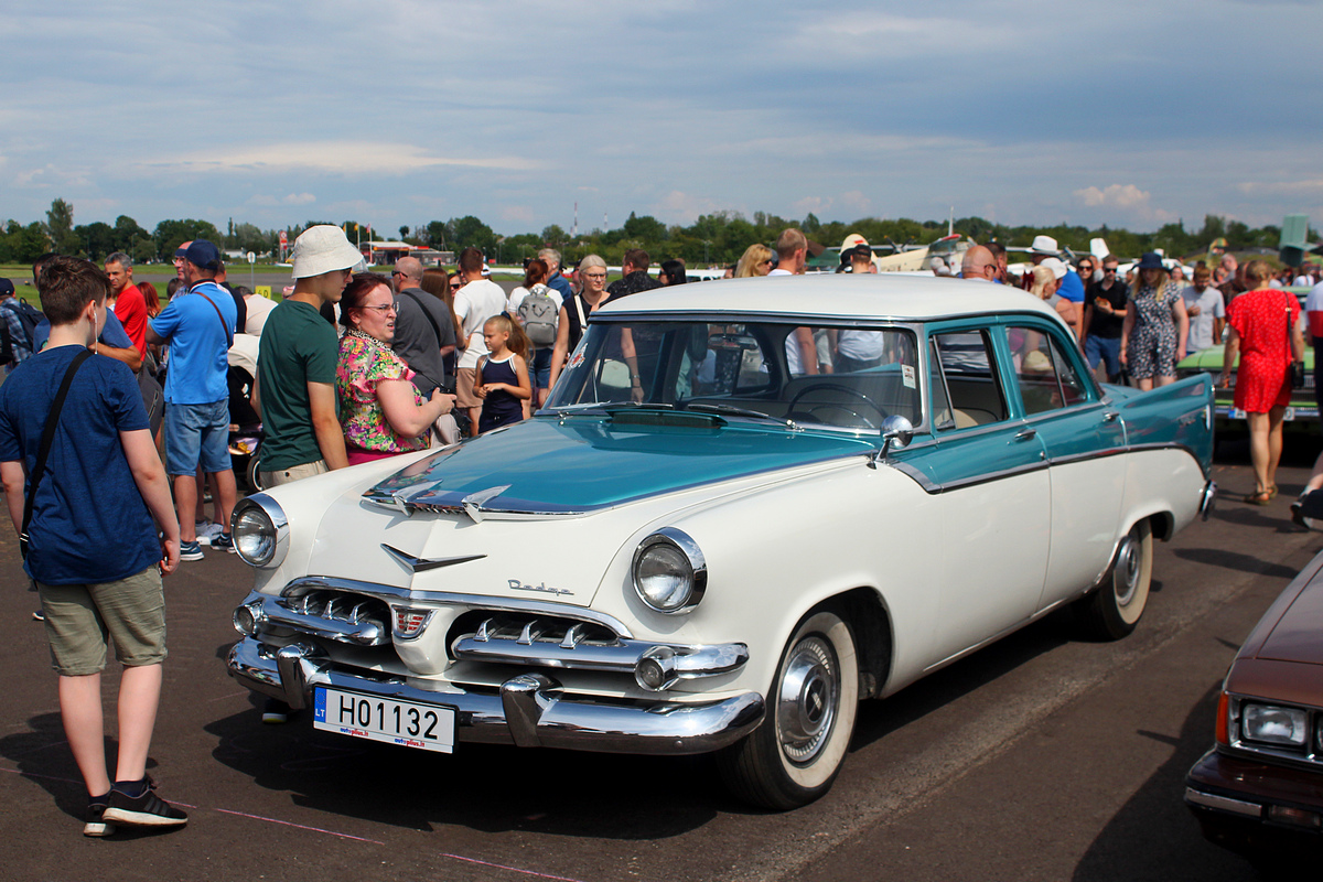 Литва, № H01132 — Dodge Royal (2G) '55-56; Литва — Kauno Aviacijos šventė 2024