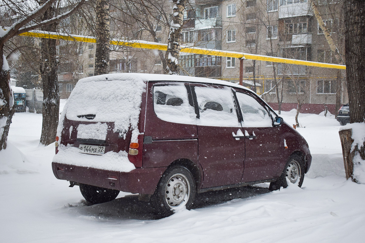 Алтайский край, № В 144 МА 22 — ВАЗ-21204 Надежда '02-05