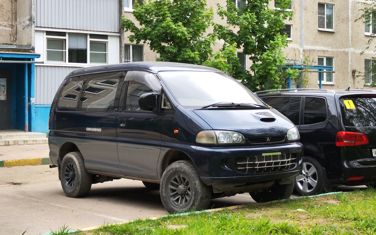 Тверская область, № Е 894 ХХ 33 — Mitsubishi Delica (4G) '94-07; Владимирская область — Вне региона