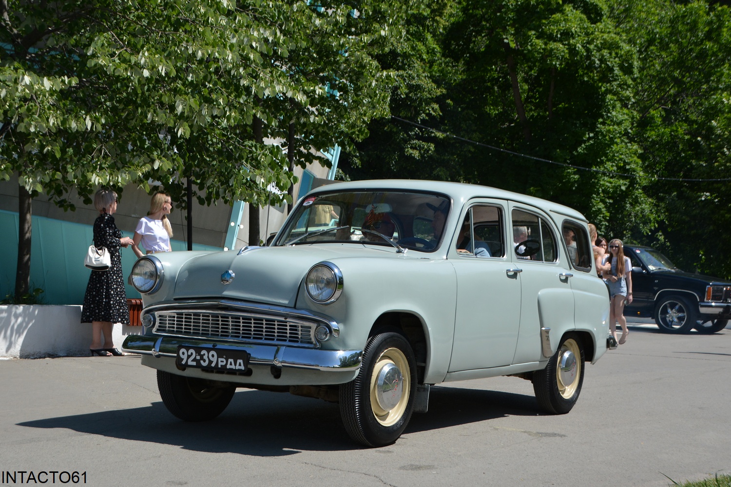 Ростовская область, № 92-39 РДД — Москвич-424 '63-65; Ростовская область — Retro Motor Show_2025_Май