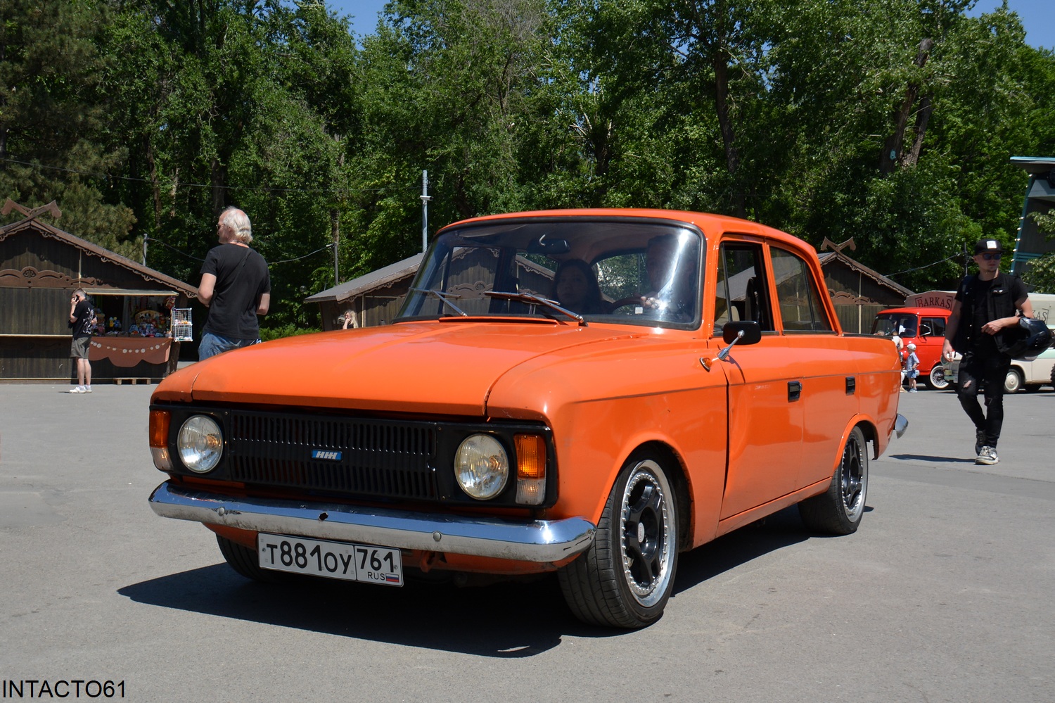Ростовская область, № Т 881 ОУ 761 — Москвич-412ИЭ-028 (Иж) '82-01; Ростовская область — Retro Motor Show_2025_Май