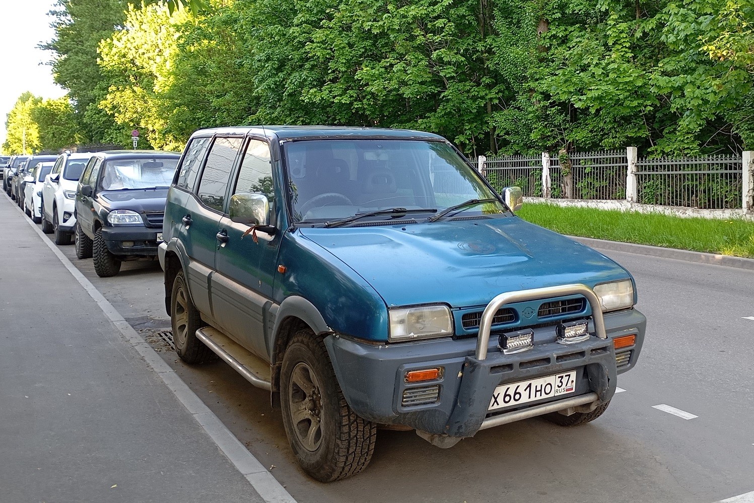Ивановская область, № Х 661 НО 37 — Nissan Mistral (R20) '94-99