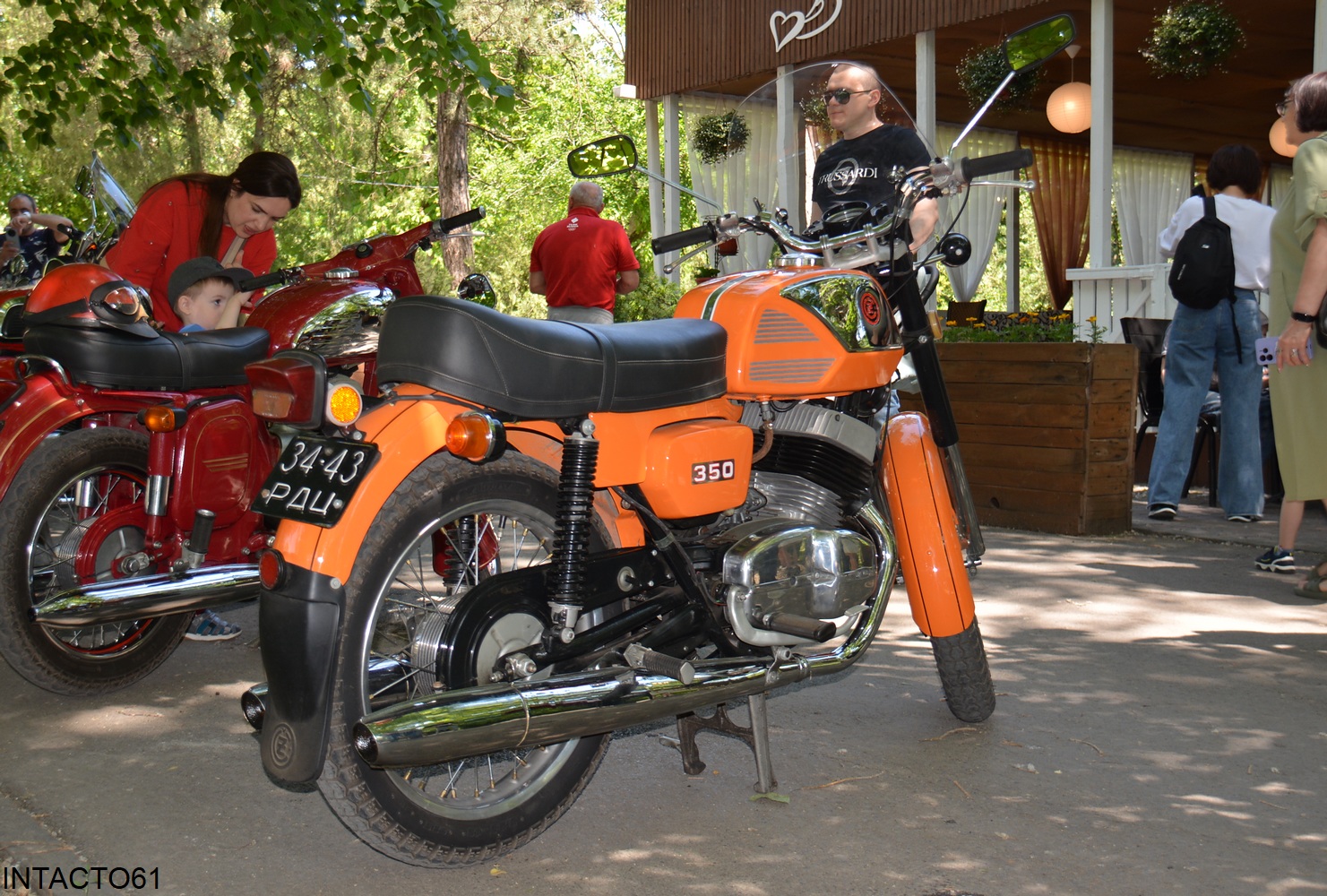 Ростовская область, № 34-43 РДЦ — Čezet 350 typ 472.3/4 '76-81; Ростовская область — Retro Motor Show_2025_Май