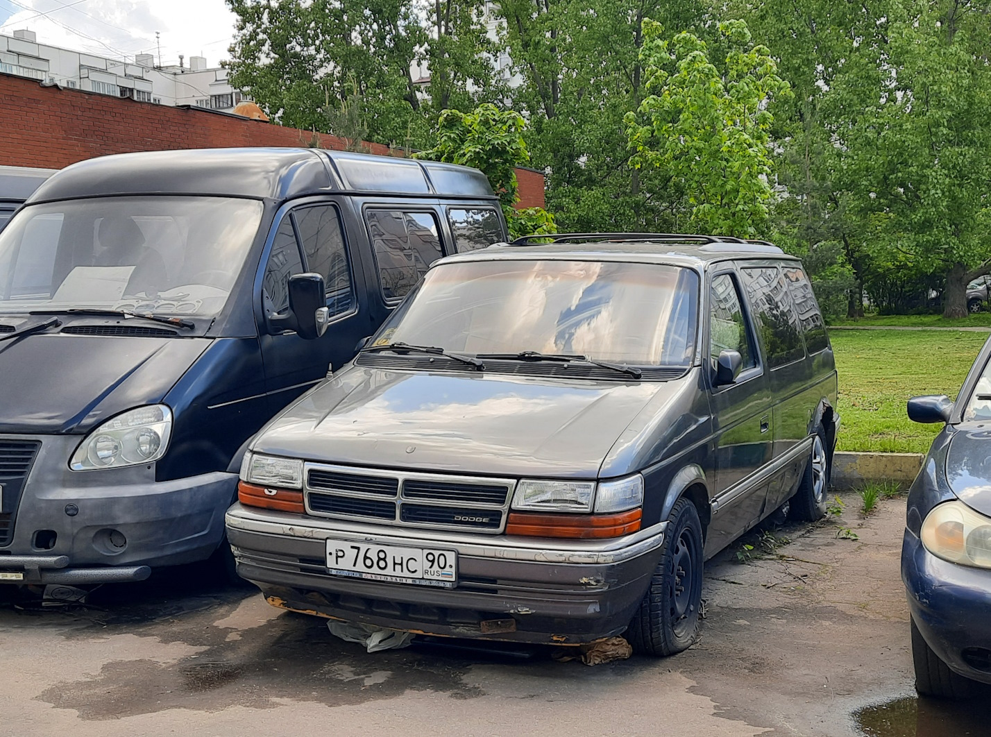 Московская область, № Р 768 НС 90 — Dodge Caravan (2G) '90-95