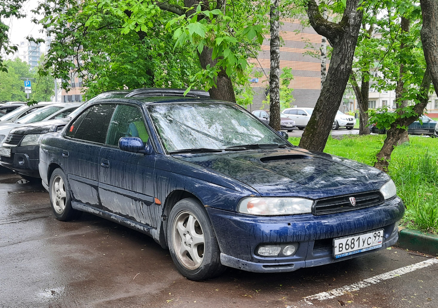 Москва, № В 681 УС 99 — Subaru Legacy (2G) '93-99