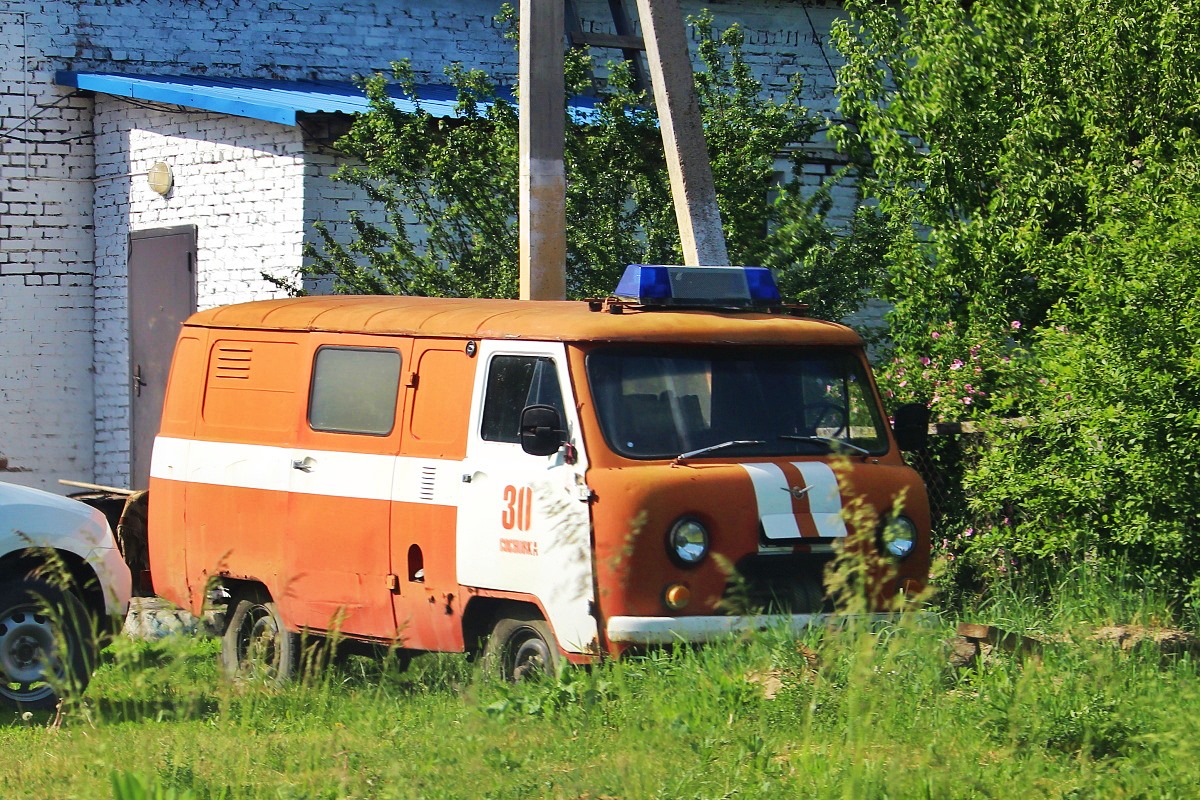 Тамбовская область, № Е 433 ТН 68 — УАЗ-3741 '85–03