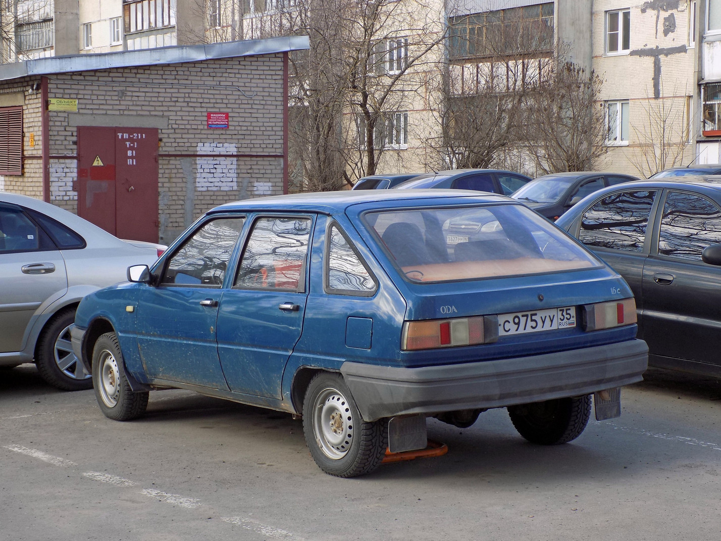 Вологодская область, № С 975 УУ 35 — Иж-2126-030 '98-05
