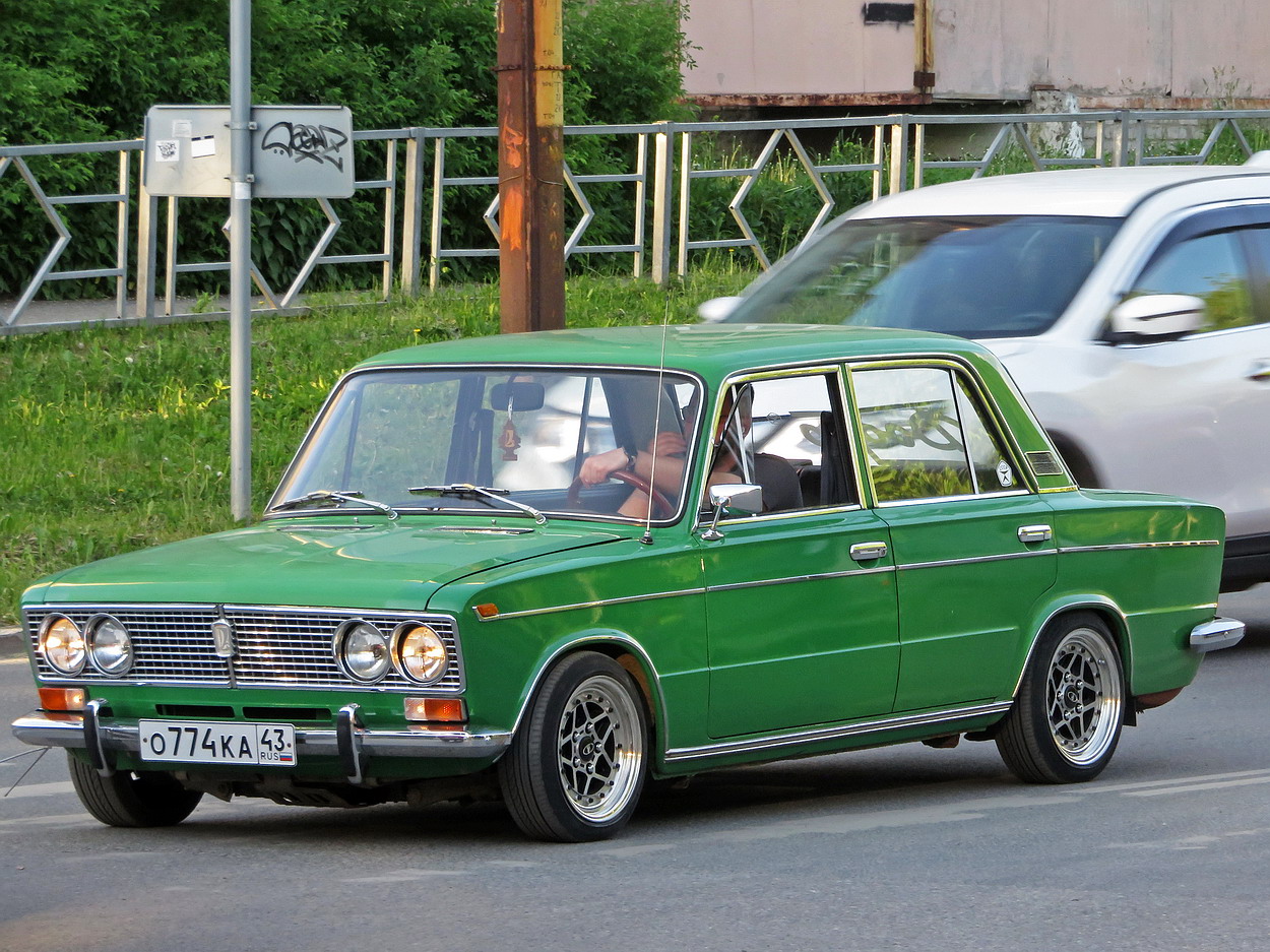Кировская область, № О 774 КА 43 — ВАЗ-2103 Жигули '72-84