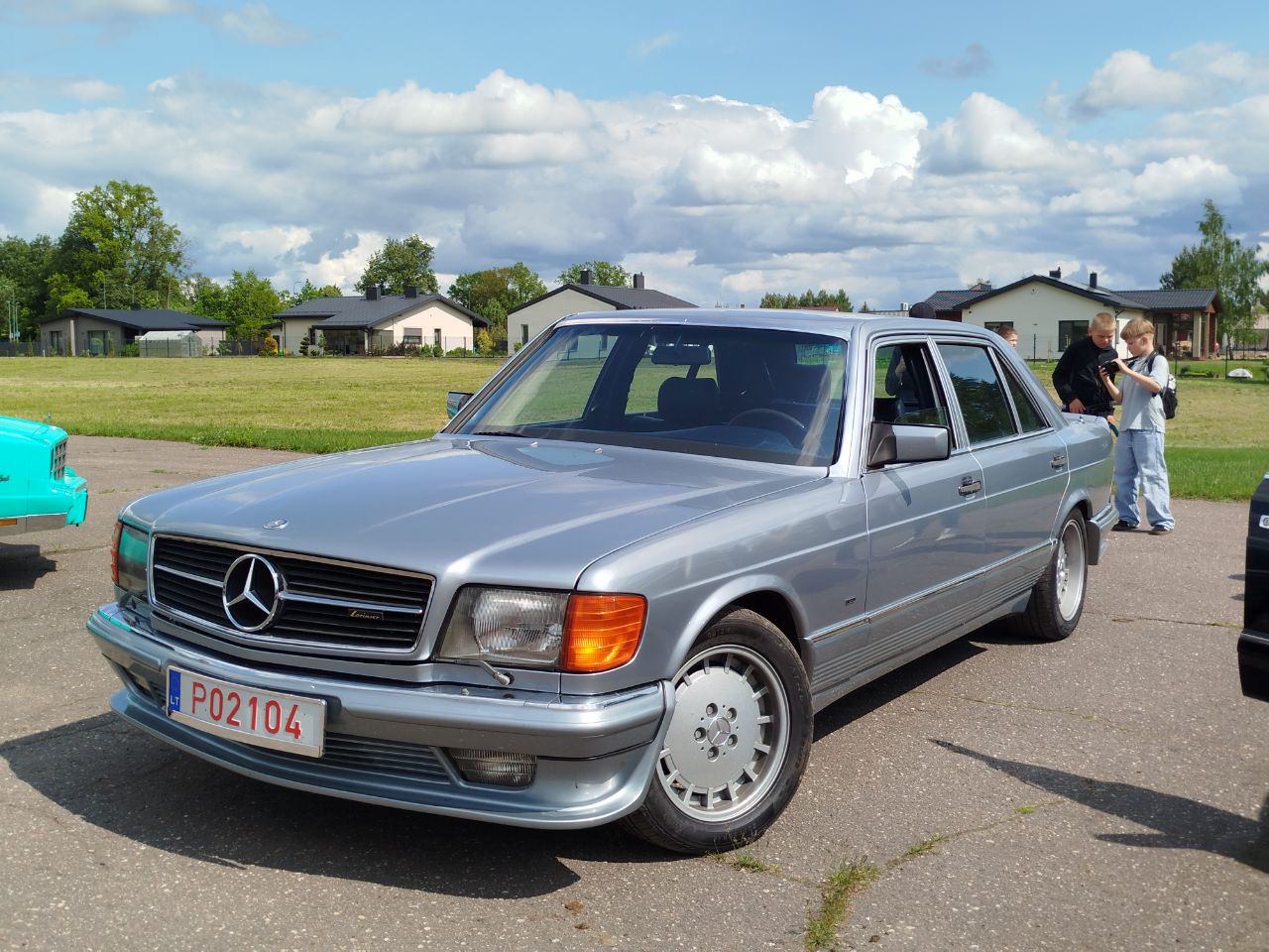 Литва, № P02104 — Mercedes-Benz (W126) '79-91; Литва — Retro Car Show Širvintos 2025