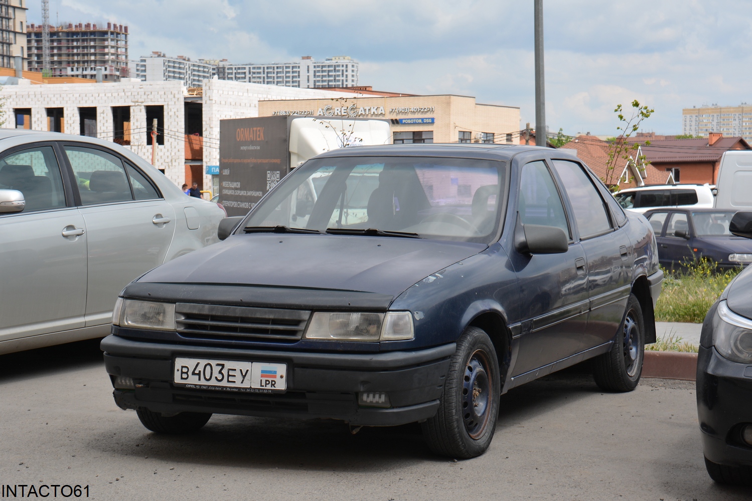 Луганская Народная Республика, № В 403 ЕУ — Opel Vectra (A) '88-95