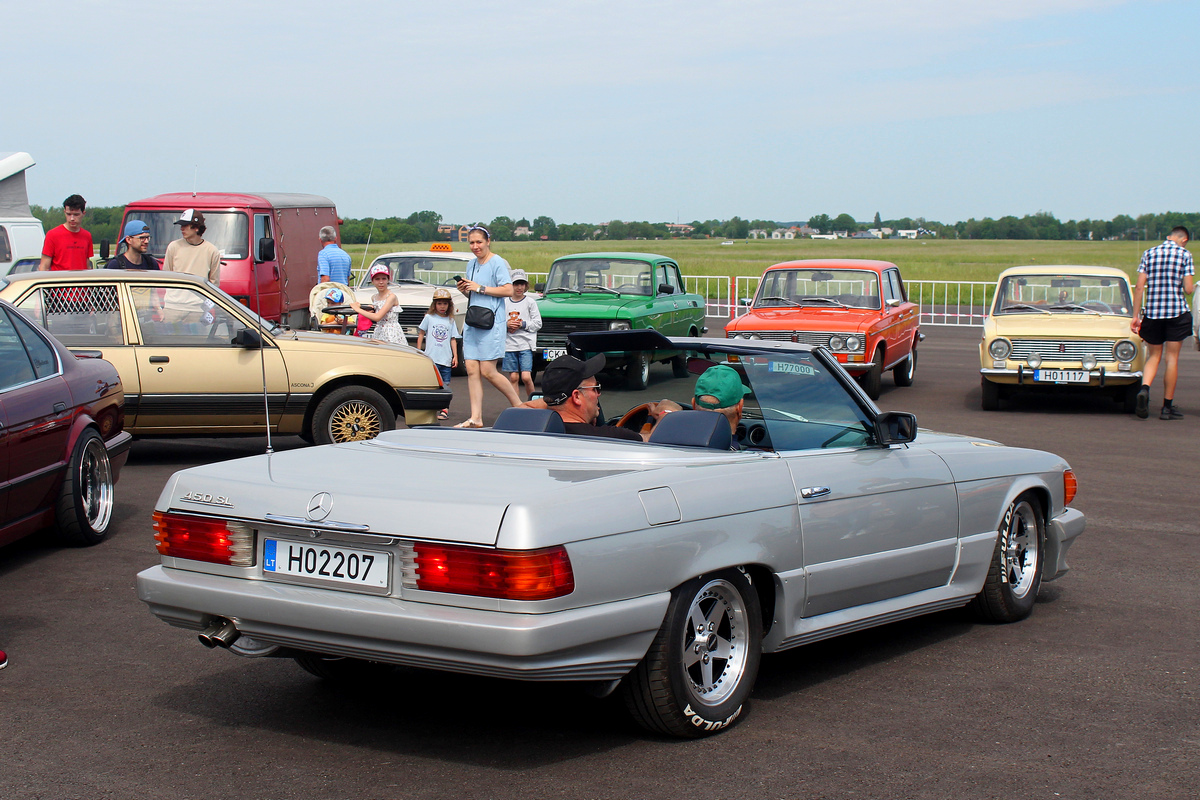 Литва, № H02207 — Mercedes-Benz (R107/C107) '71-89; Литва — Retro mugė 2024