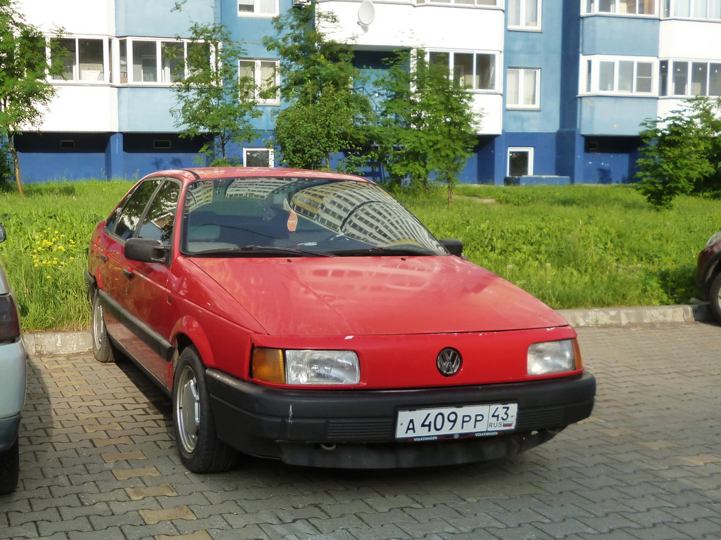 Кировская область, № А 409 РР 43 — Volkswagen Passat (B3) '88-93