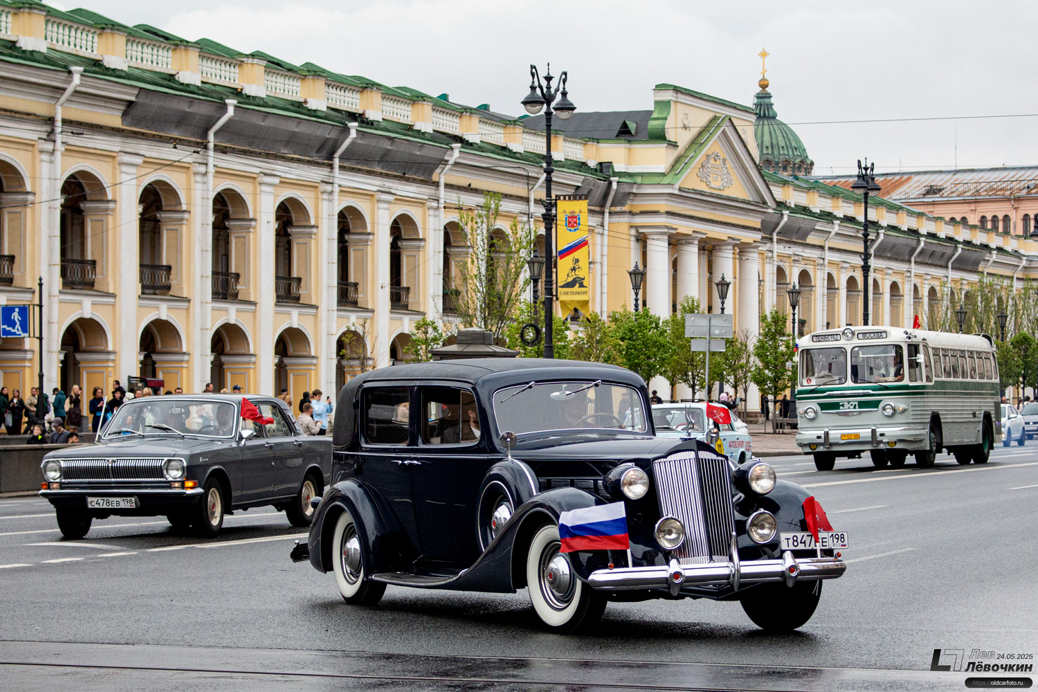 Санкт-Петербург, № С 478 ЕВ 198 — ГАЗ-24 Волга '68-86; Санкт-Петербург, № Т 847 ЕЕ 198 — Packard Super Eight '35-39; Санкт-Петербург — Международный транспортный фестиваль "ТранспортФест 2025"