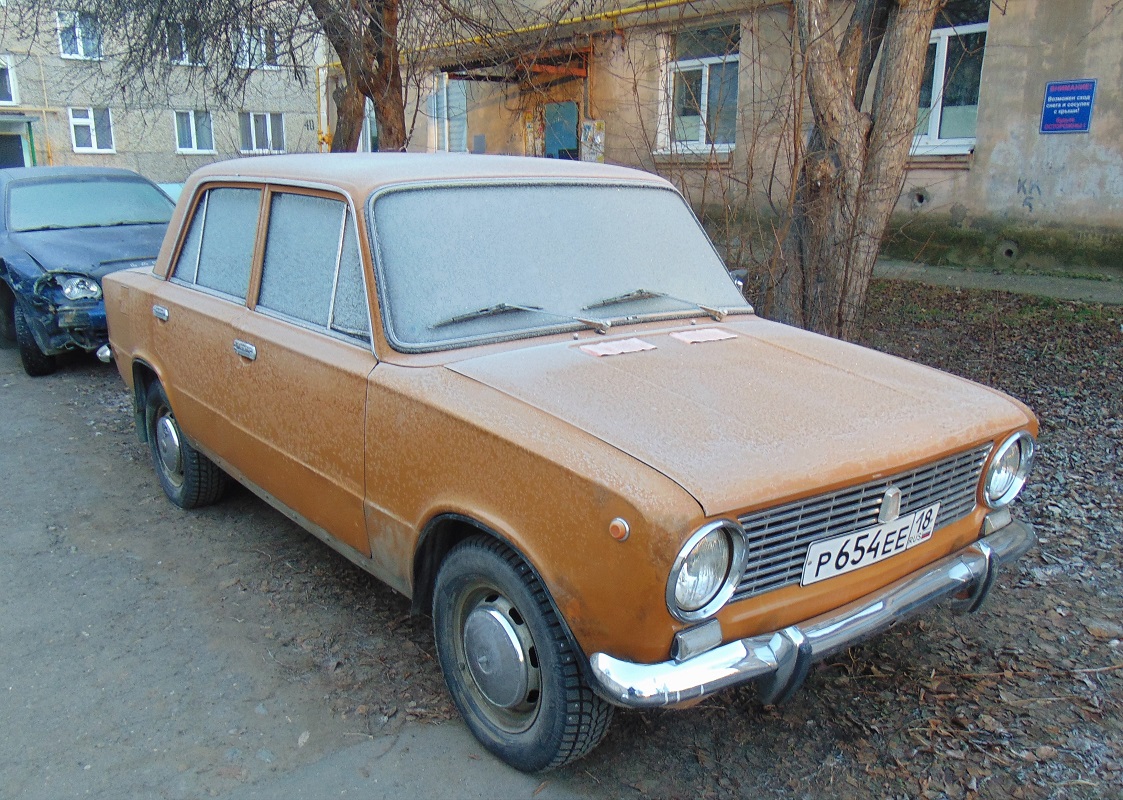 Удмуртия, № Р 654 ЕЕ 18 — ВАЗ-2101 Жигули '70-83