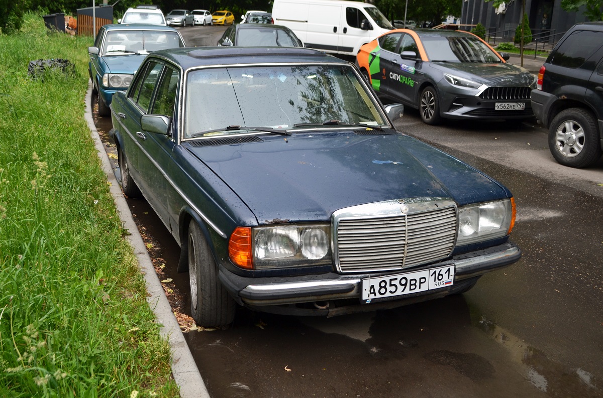Москва, № А 859 ВР 161 — Mercedes-Benz (W123) '76-86