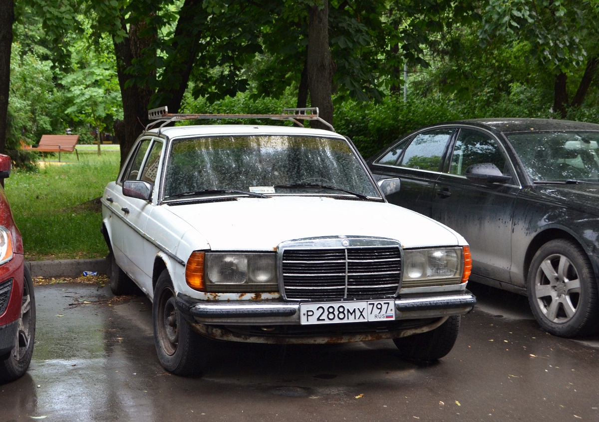 Москва, № Р 288 МХ 797 — Mercedes-Benz (W123) '76-86