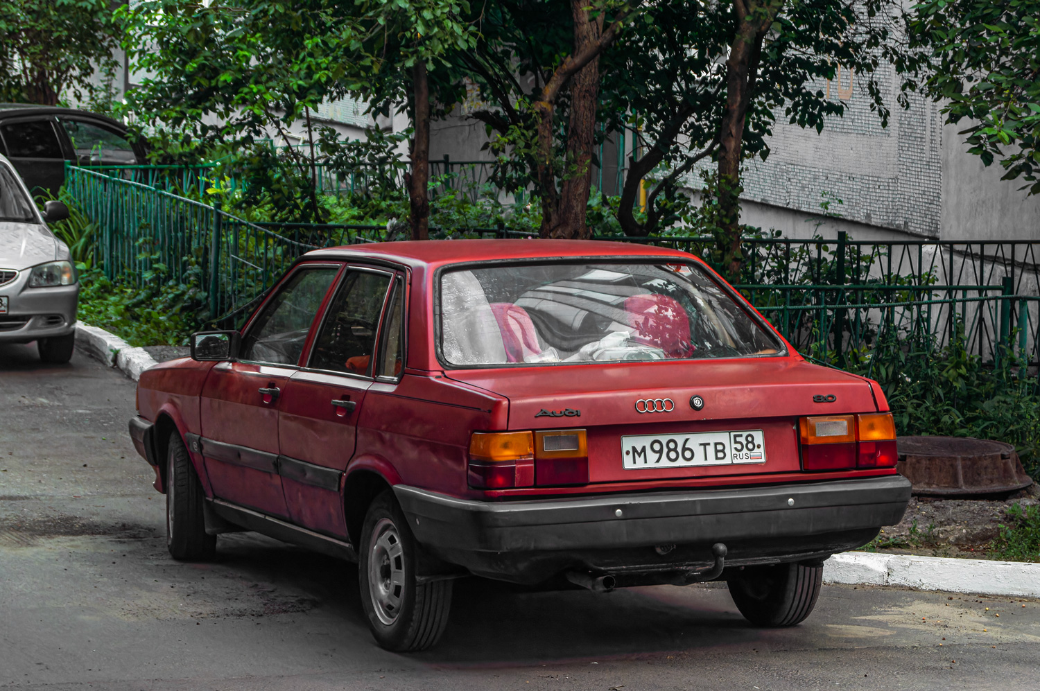 Пензенская область, № М 986 ТВ 58 — Audi 80 (B2) '78-86