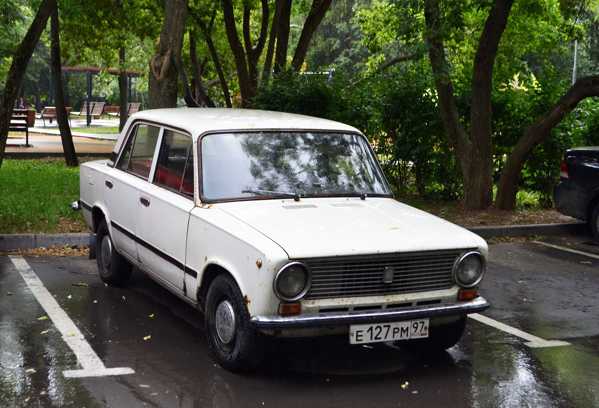 Москва, № Е 127 РМ 97 — ВАЗ-21013 Жигули '77-88