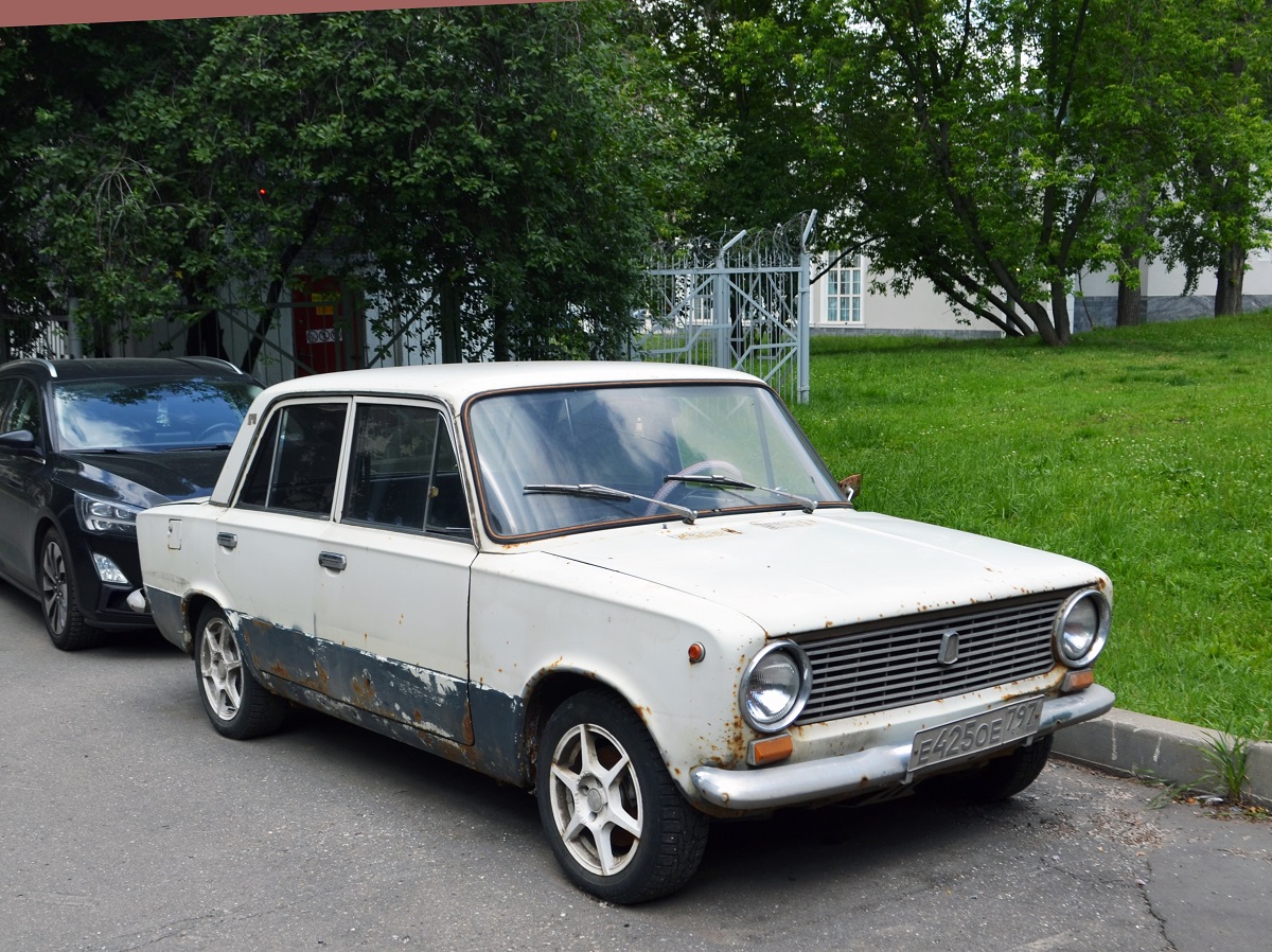 Москва, № Е 425 ОЕ 797 — ВАЗ-2101 Жигули '70-83