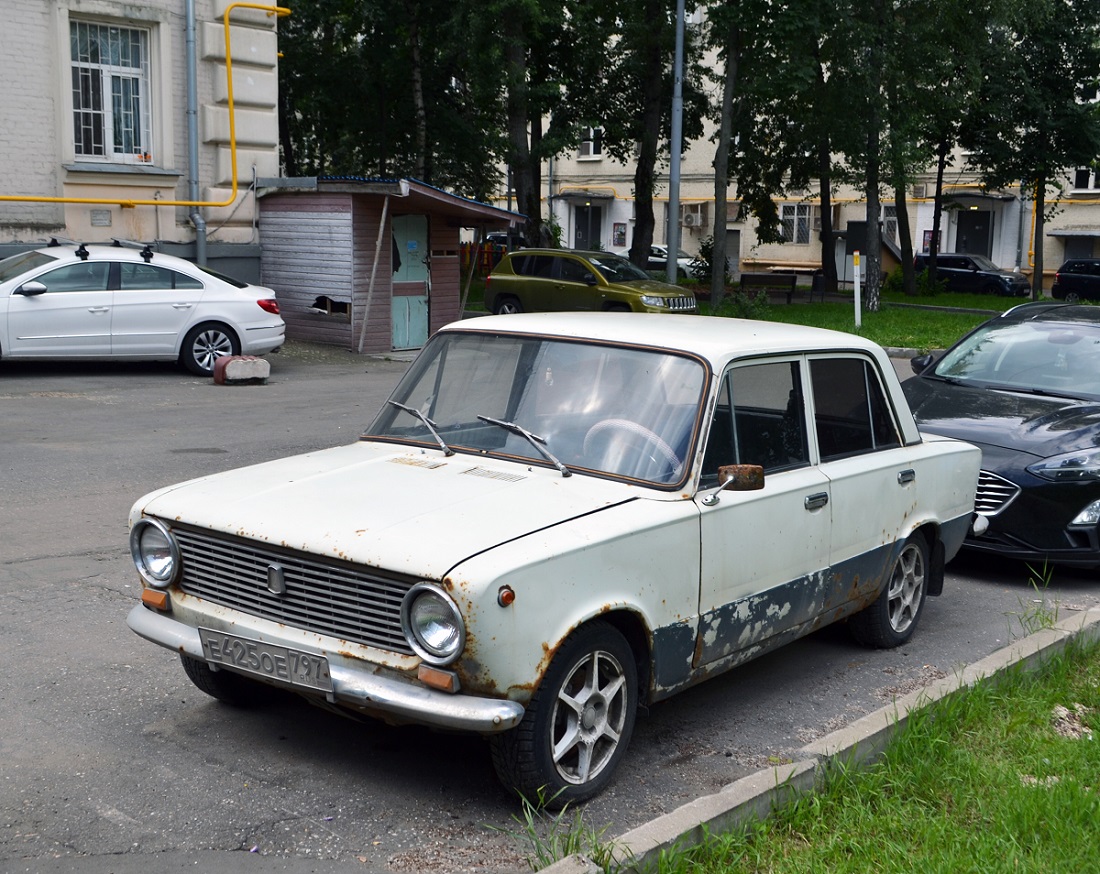 Москва, № Е 425 ОЕ 797 — ВАЗ-2101 Жигули '70-83