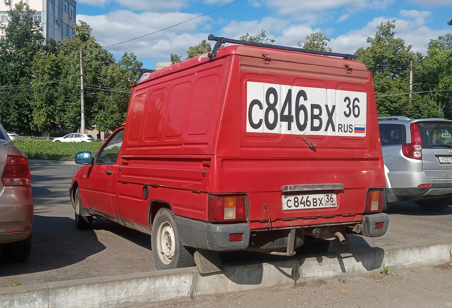 Воронежская область, № С 846 ВХ 36 — Иж-2717-220 '97-05